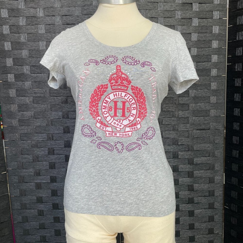 Tommy Hilfiger Womens Small Gray Short Sleeve Graphic T-Shirt‎